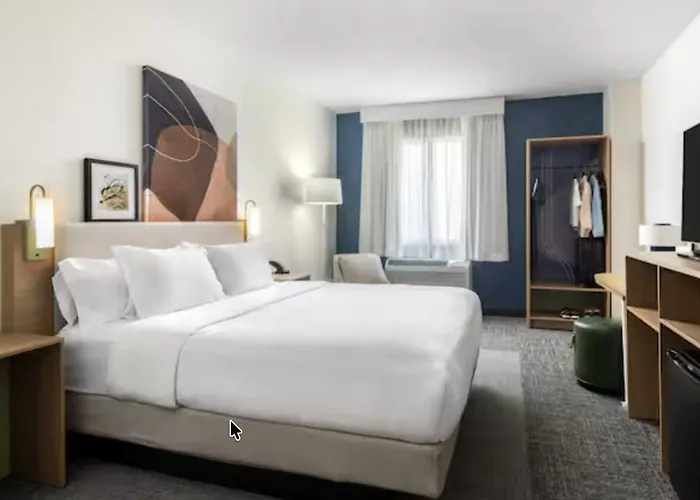 Spark By Hilton Charlotte Airport North